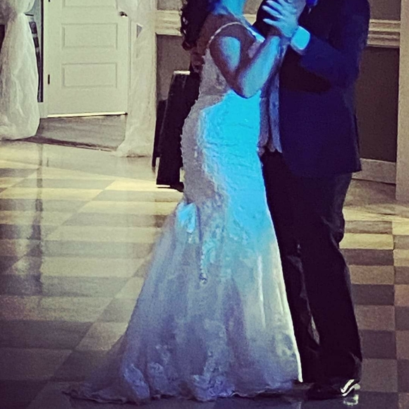 Wedding Dress - Picture 5 of 7